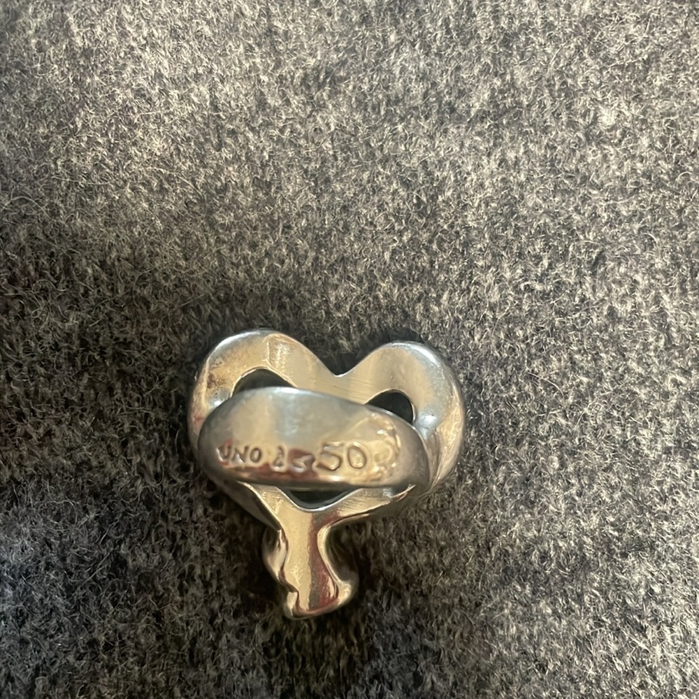 Uno de 50 Silver Silver Nailed Heart Ring - Picture 3 of 7